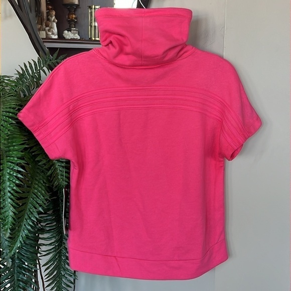 Brand New Adidas Girls Short Sleeve Sweatshirt 3 Stripes Pink Metallic Logo - Picture 9 of 12